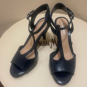 Gianni Bini blue heels